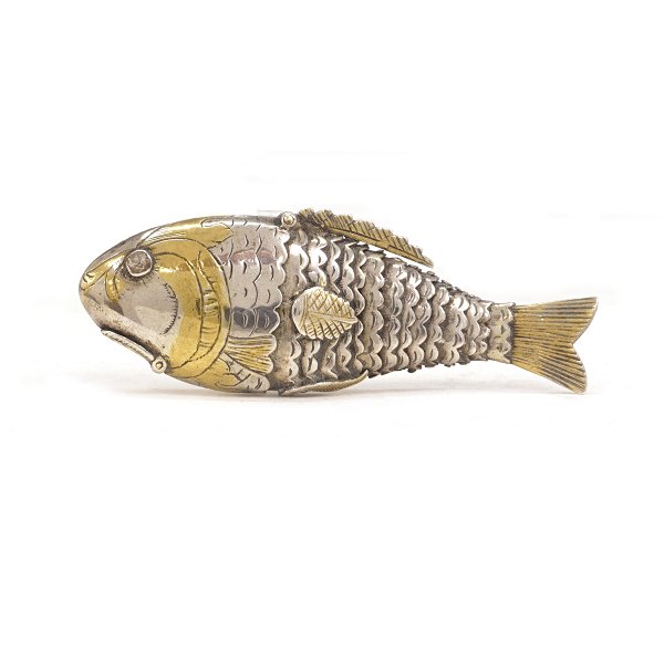 A Danish partly gilt rare silver fish vinaigrette. Laurids Møller, Aalborg, 
1773-1811. L: 8,5cm