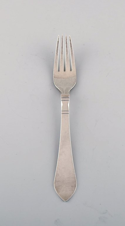 Georg Jensen Continental lunch fork in sterling silver. Dated 1933-44.
