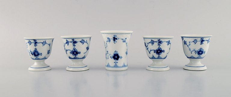Bing & Grøndahl blue fluted vase and four egg cups. 1920/30