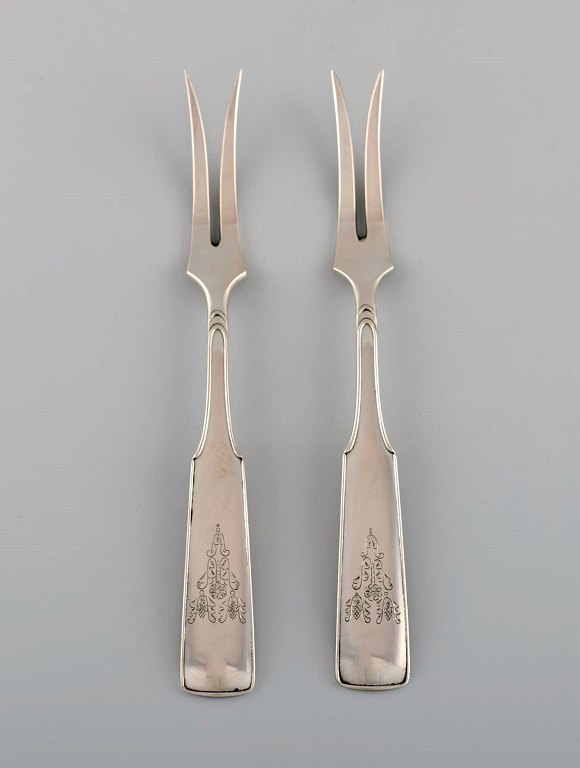 Two Hans Hansen silverware no. 2 cold meat forks in silver (830). 1930