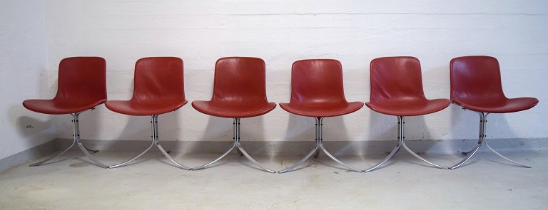 Poul Kjærholm (b. Østervrå 1929, d. Hillerød 1980), Denmark.
“PK-9”. Set of six dining chairs with stainless steel frame.
Shell-shaped seat and back upholstered in red leather.
Produced by Fritz Hansen, 1983.
