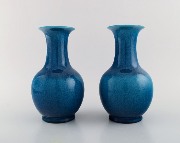 Pol Chambost (1906-1983), France. Two art deco vases in glazed ceramics. 
Beautiful crackle glaze in light blue shades. 1940s.
