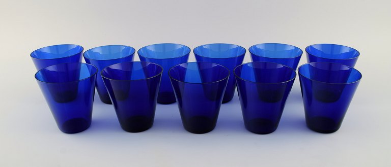 Monica Bratt for Reijmyre. 11 water glasses in blue mouth blown art glass. 
Swedish design, mid 20th century. 
