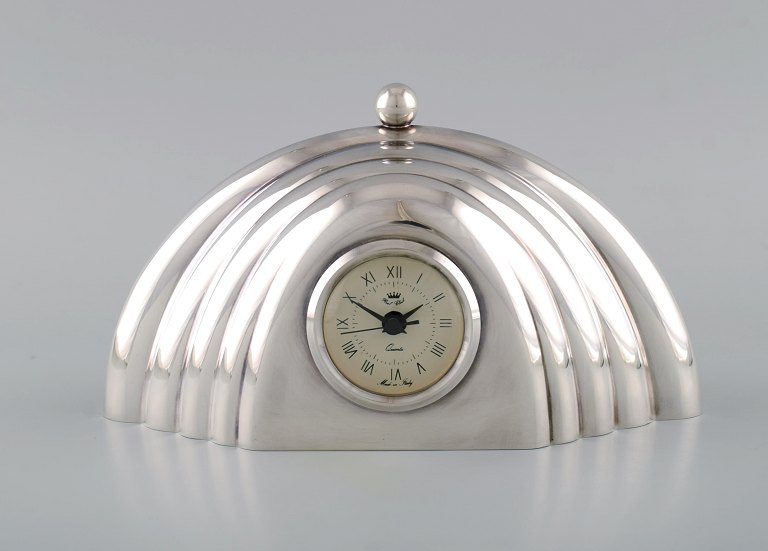 Lino Sabattini (1925-2016), Italy. Table watch in silver-plated metal. Art deco 
style. 1980s.
