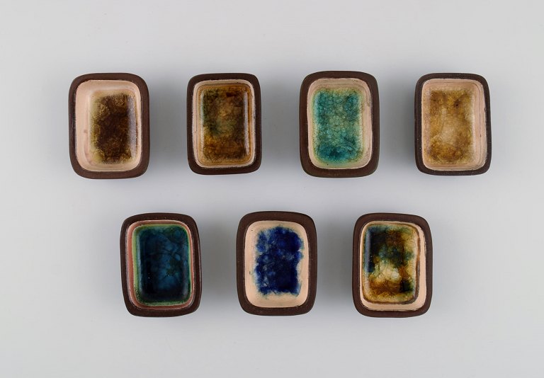 Knut Paul. Seven small bowls in glazed stoneware. Beautiful polychrome glaze. 
Mid-20th century.
