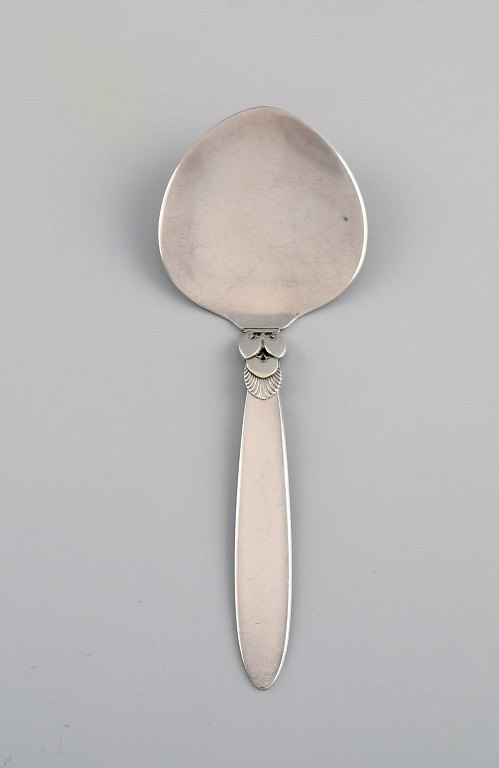 Georg Jensen Cactus serving spade in sterling silver.
