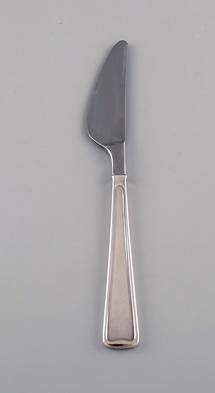 Rare Georg Jensen Koppel cutlery. Dinner knife in sterling silver and stainless 
steel.
