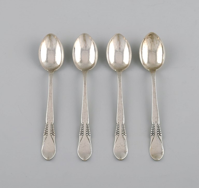 Halgreen, Danish silversmith. Four coffee spoons in silver (830). Dated 1925.
