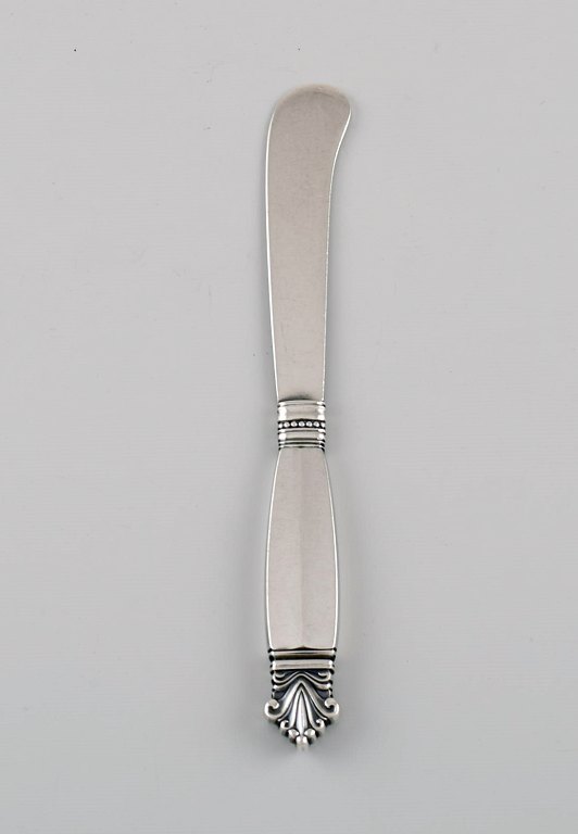 Georg Jensen Acanthus butter knife in sterling silver. 5 pcs in stock.
