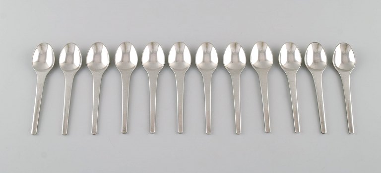 Twelve Georg Jensen Caravel coffee spoons in sterling silver.
