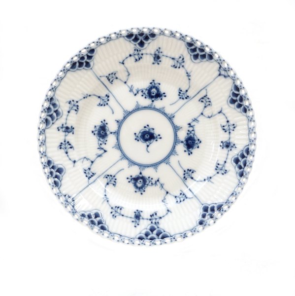 Royal Copenhagen blue fluted full lace plate. #1087. D: 17,5cm