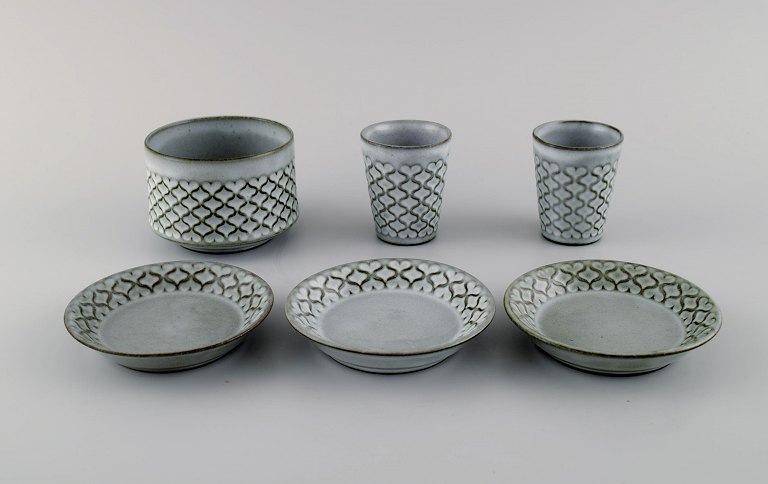 Jens H. Quistgaard (1919-2008) for Bing & Grøndahl / Nissen Kronjyden. Six parts 
Gray Cordial in glazed stoneware. 1960s.
