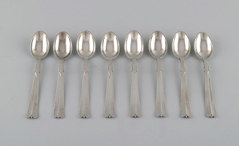 Hans Hansen silverware no. 7. Eight art deco silver (830) teaspoons. 1930s.
