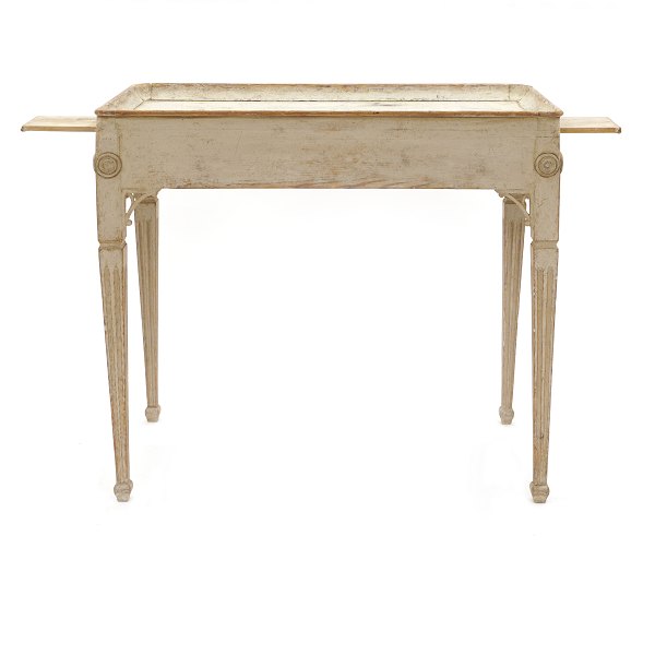 Gustavian table in its original colors. Sweden circa 1780. H: 76cm. W: 85cm. D: 
51cm