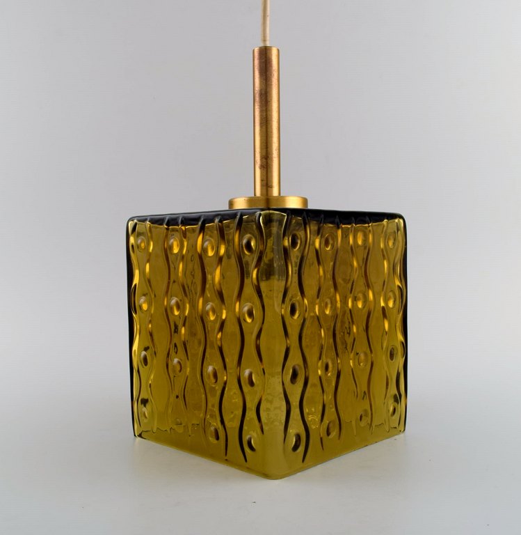 Scandinavian design. Ceiling lamp / pendant in mouth-blown art glass and brass. 
1970s.
