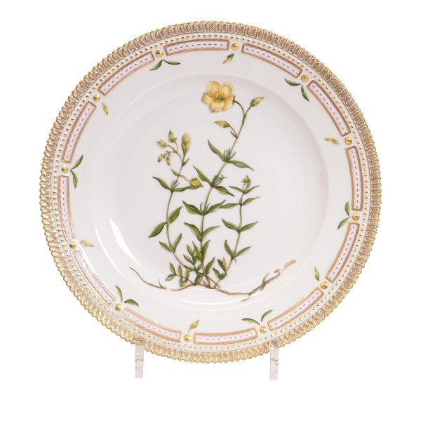 Royal Copenhagen Flora Danica porcelain plate 3549. "Cistus Helianthemum L.". D: 
25,5cm