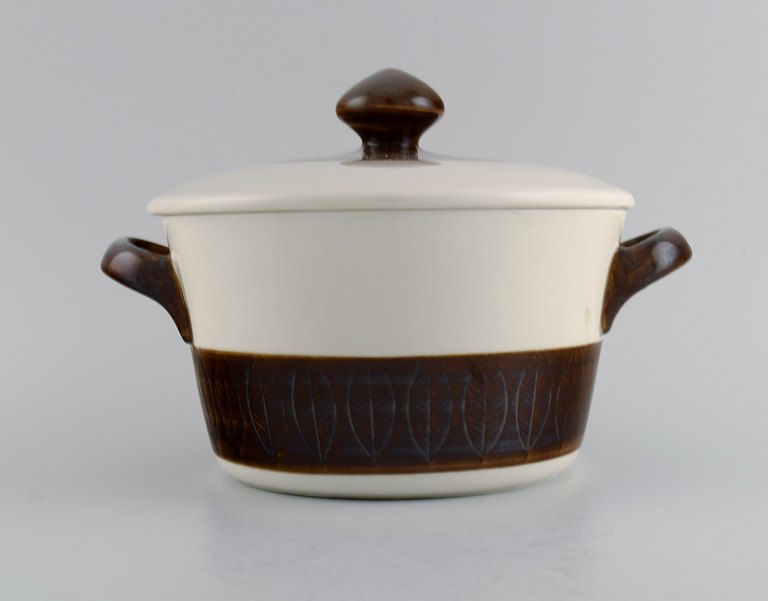 Hertha Bengtson (1917-1993) for Rörstrand. Koka pot in glazed stoneware. 1960s.
