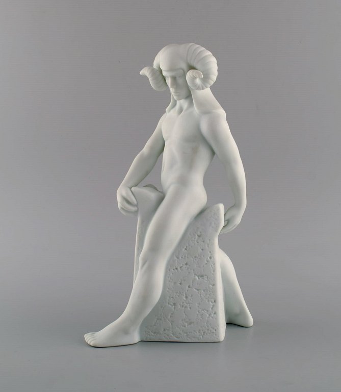 Pia Langelund for Royal Copenhagen. Stjernetegnsfigur. Aries. Ca. 2000.
