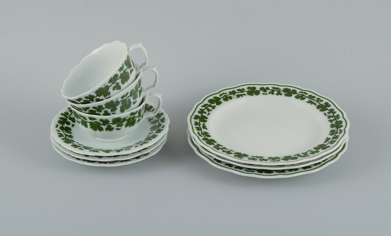 Meissen. Green Ivy. Three teacups with accompanying saucers and side plates.