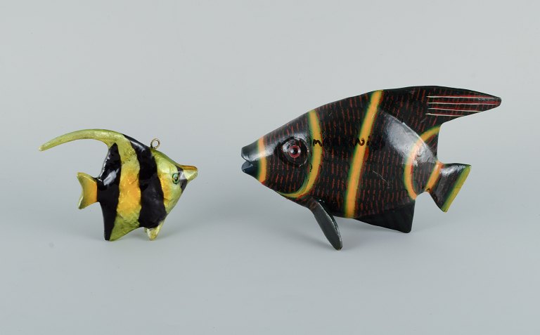 Fish in wood.
French.
Hand painted.