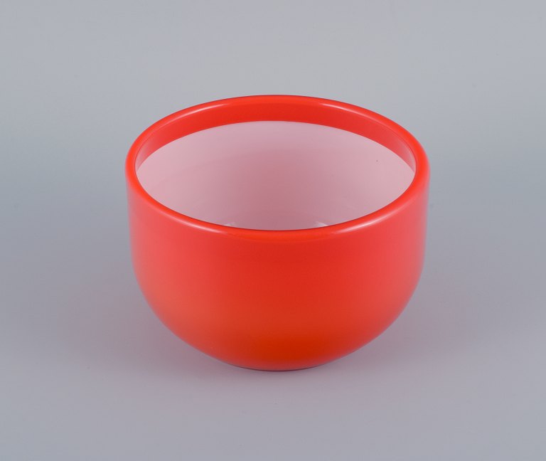 Michael Bang for Holmegaard.
Large "Palet" bowl in orange and white art glass.