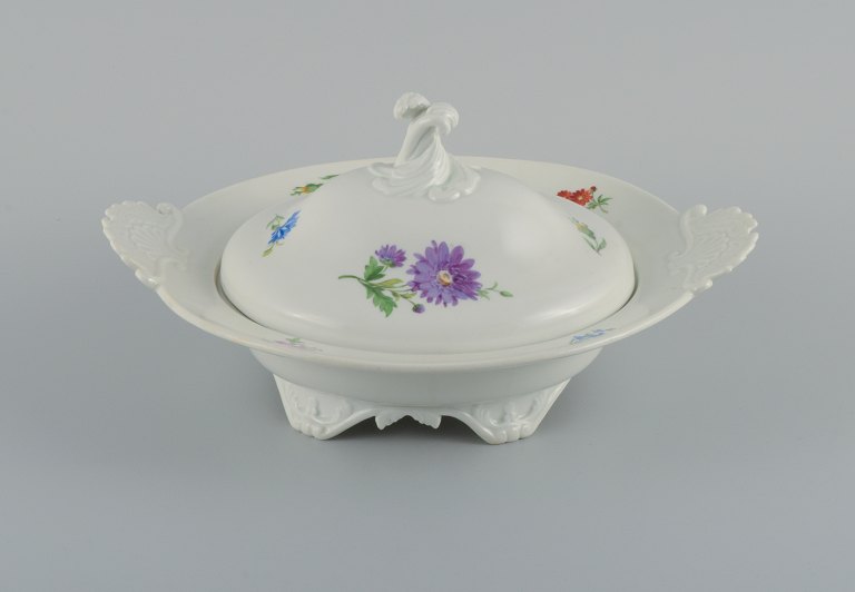 Meissen, large round tureen with lid. Hand painted with flowers.