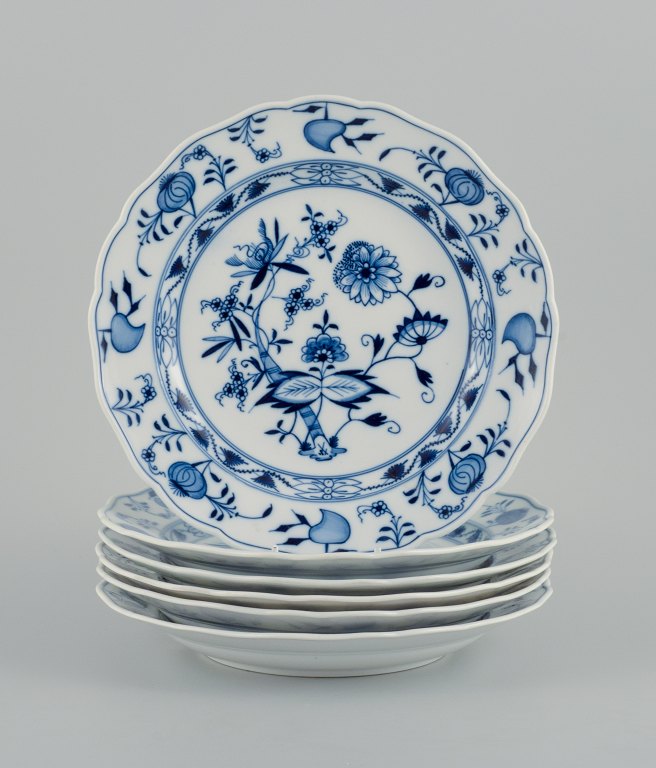 Meissen, a set of six Blue Onion dinner plates.