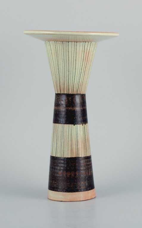 Carl Harry Stålhane (1920-1990) for Rörstrand, høj vase med striber.