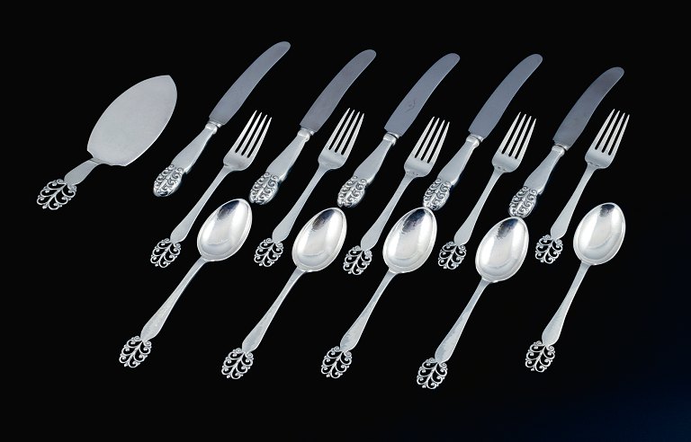 Danish silversmith, complete lunch service for five people. A total of 16 
pieces.