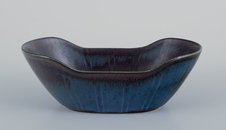 Gunnar Nylund for Rörstrand, Sweden. Ceramic bowl in blue tones.