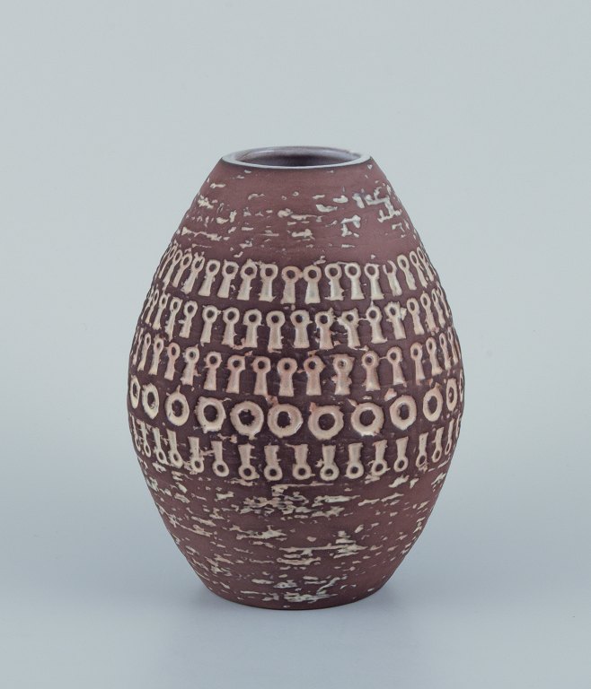 Mari Simmulson for Upsala Ekeby, Sweden. Ceramic vase in modernist style.