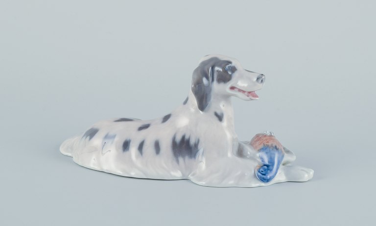 Royal Copenhagen, porcelænsfigur af setter med fasan.