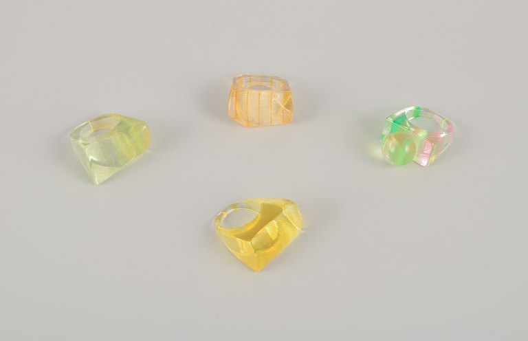 French jewelry artist. Four striped plastic designer rings.
Striped design with various colors.