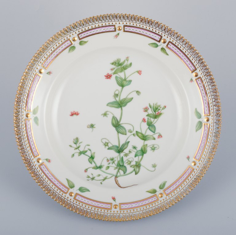 Royal Copenhagen Flora Danica dinner plate.
Hand-painted.