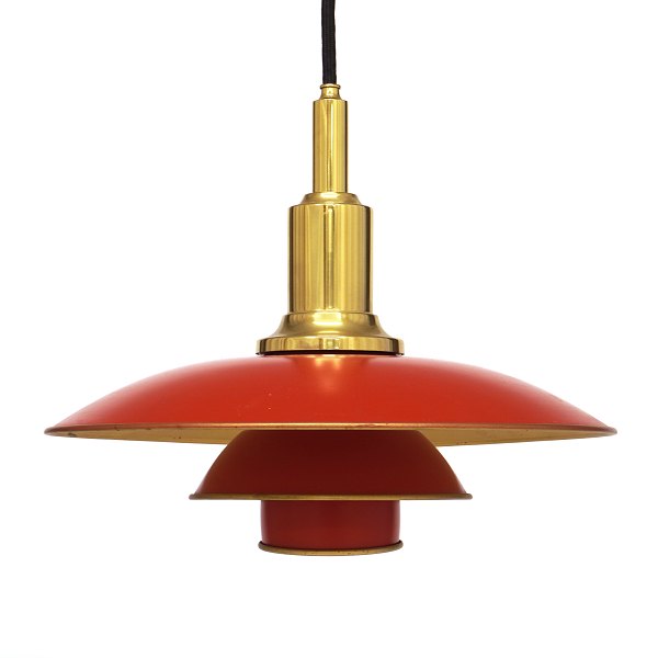 PH 3/2 red and brass pendant by Poul Henningsen, Denmark. D: 30cm