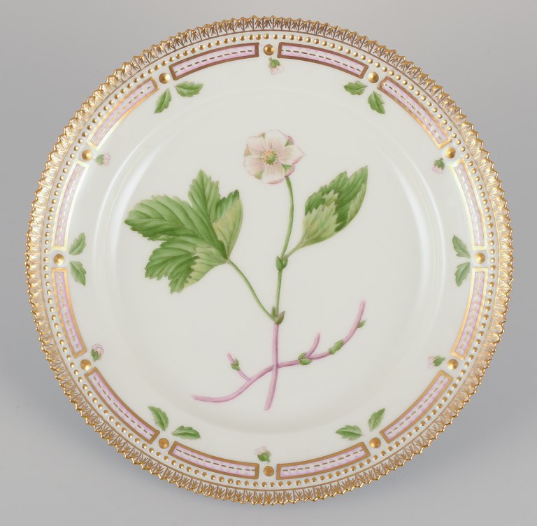 Royal Copenhagen Flora Danica lunch plate.