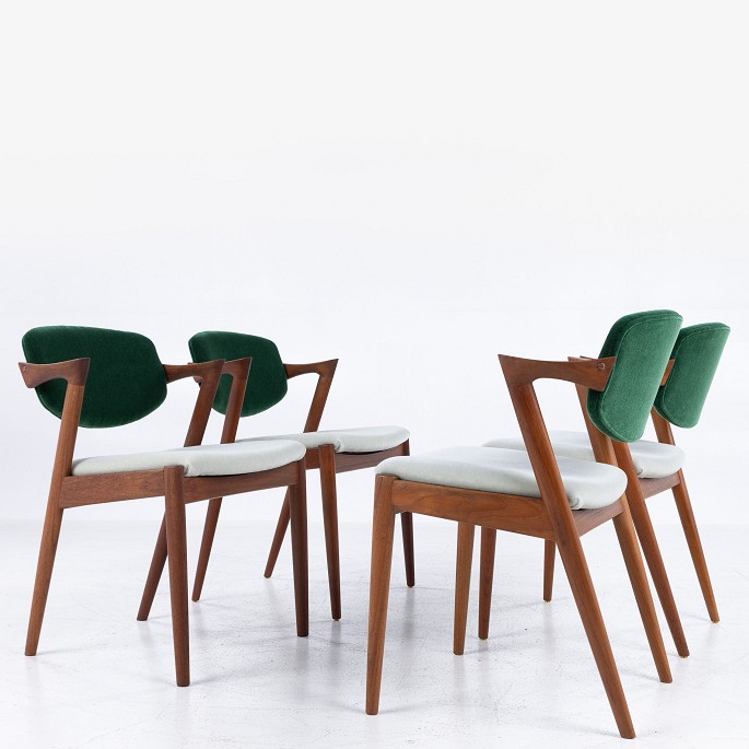 Kai Kristiansen / Schou Andersen Møbelfabrik
NO 42 - Set of 4 armchairs in teak with seat upholstered in 