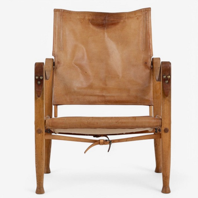 Kaare Klint / Rud Rasmussen Snedkerier
KK 47000 - Safari chair in patinated ash wood and natural leather.
1 pc. in stock
