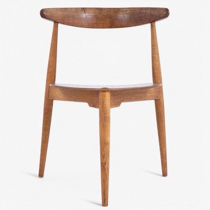 Hans J. Wegner / Fritz Hansen.
FH 4130 - 