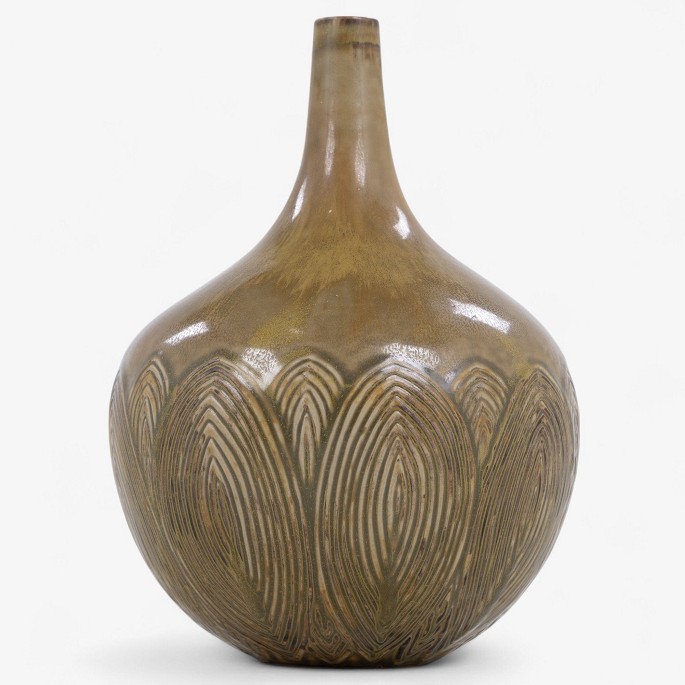 Axel Salto / Royal Copenhagen.
Stoneware vase with incised leaf decoration and Solfatara glaze (model 20736). 
Signed.
1 pc. in stock
