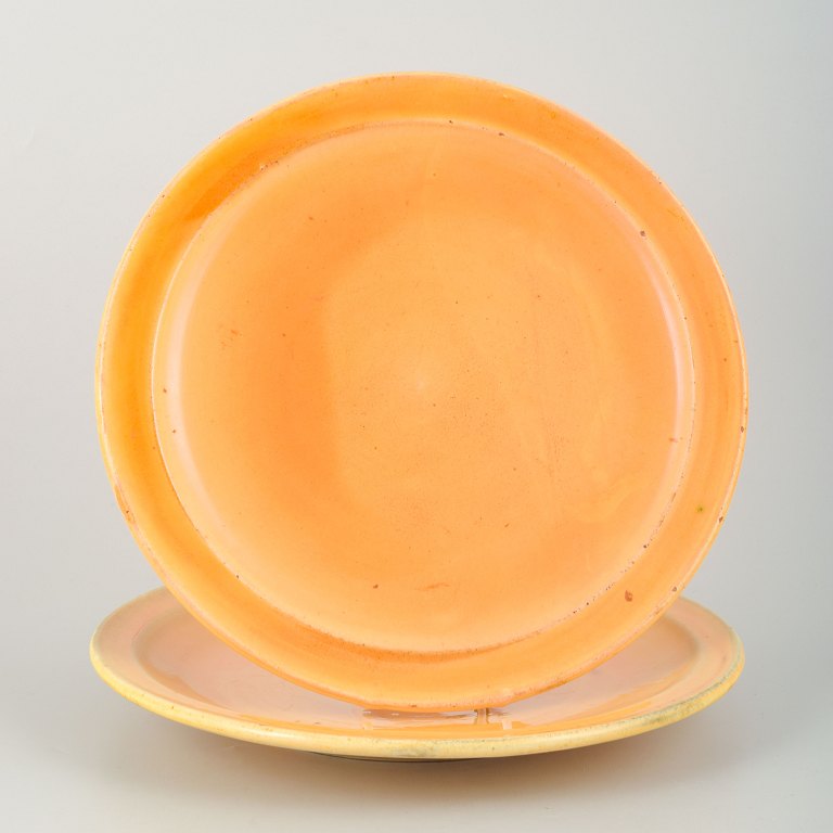 Svend Hammershøi for Kähler, 2 fade.
