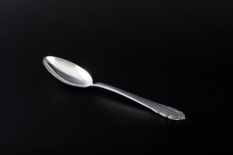 Georg Jensen
Dessertske i mønsteret "Liljekonval".