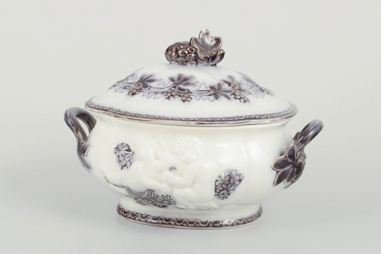 Gefle
Terrin “Mullbär”, ca. 1880/90’erne.