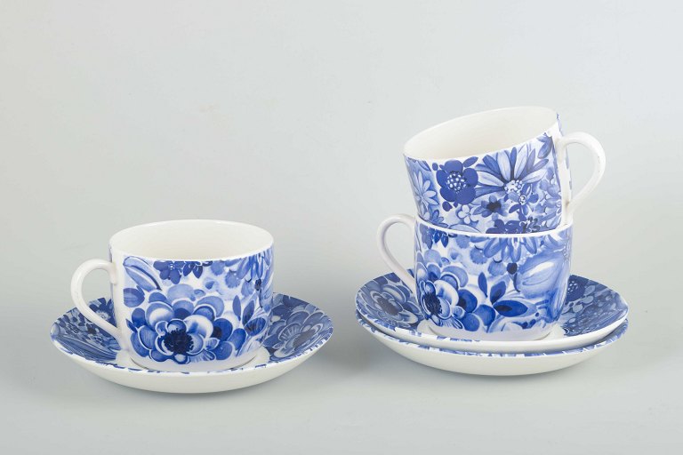 Gefle, "Blå Blomster"
3 tekopper med underkopper, mid-century.
