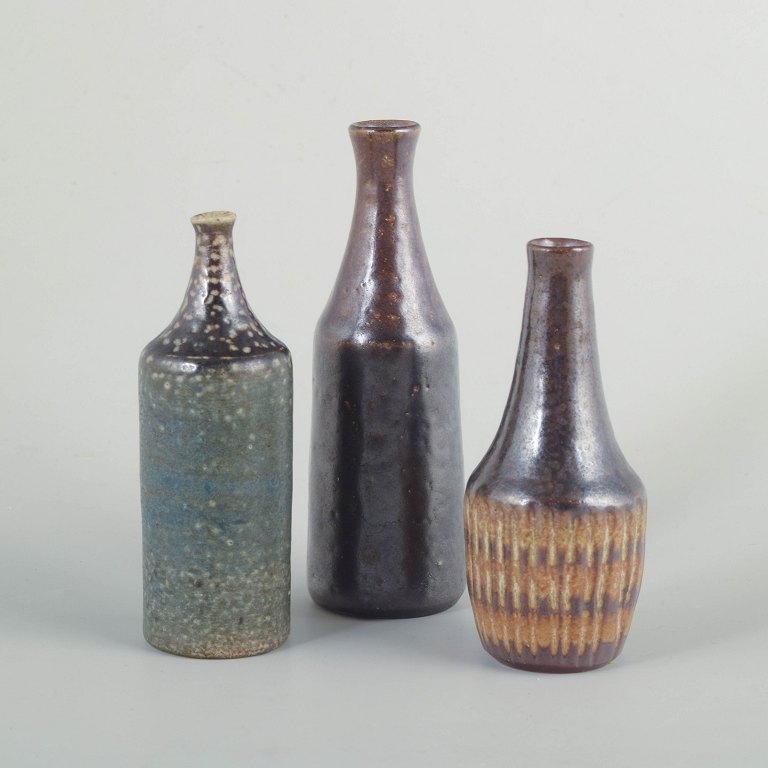 Wallåkra Keramik
Tre små vaser, Mid-Century.