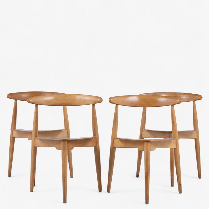 Hans J. Wegner / Fritz Hansen.
FH 4130 - Sæt á 4 