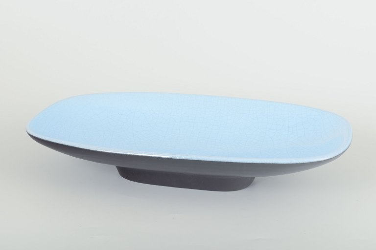 Inger Blomberg for Upsala-Ekeby
Aflangt fad “Prisma”, model 7009.