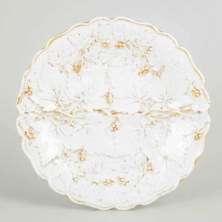Meissen
Antique dish, late 19th century.