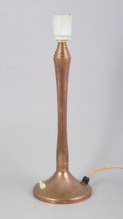 Dansk art deco bordlampe i messing.