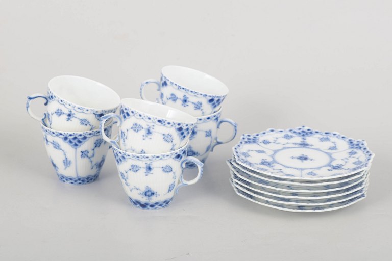 Royal Copenhagen Musselmalet Helblonde, sæt med seks kaffekopper med underkopper.
